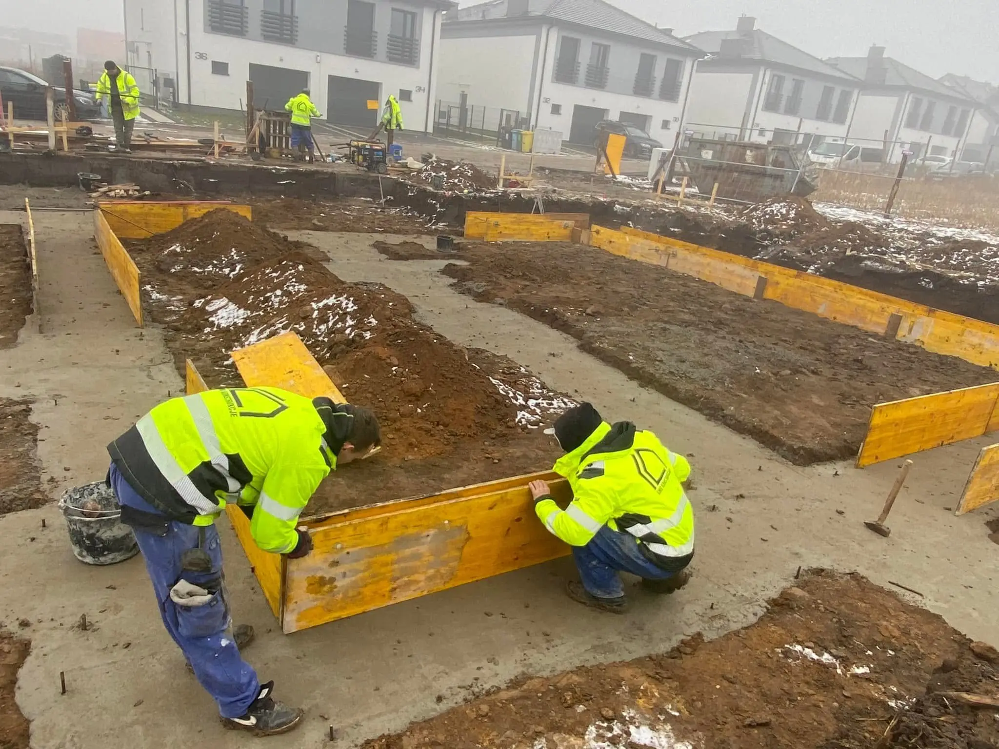 Fundamenty w szalunku systemowym – Ławy i ściany fundamentowe